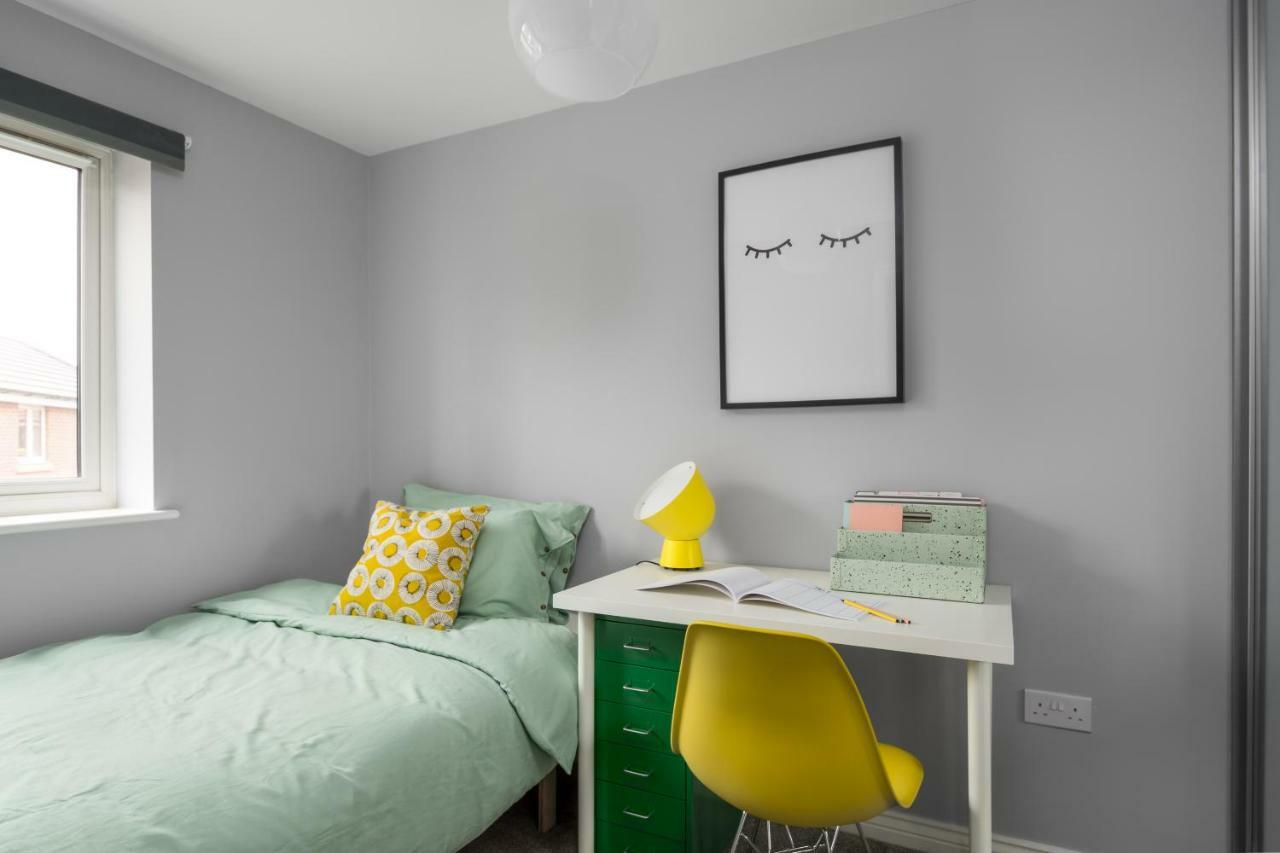Coventry Jlr Guest House Экстерьер фото