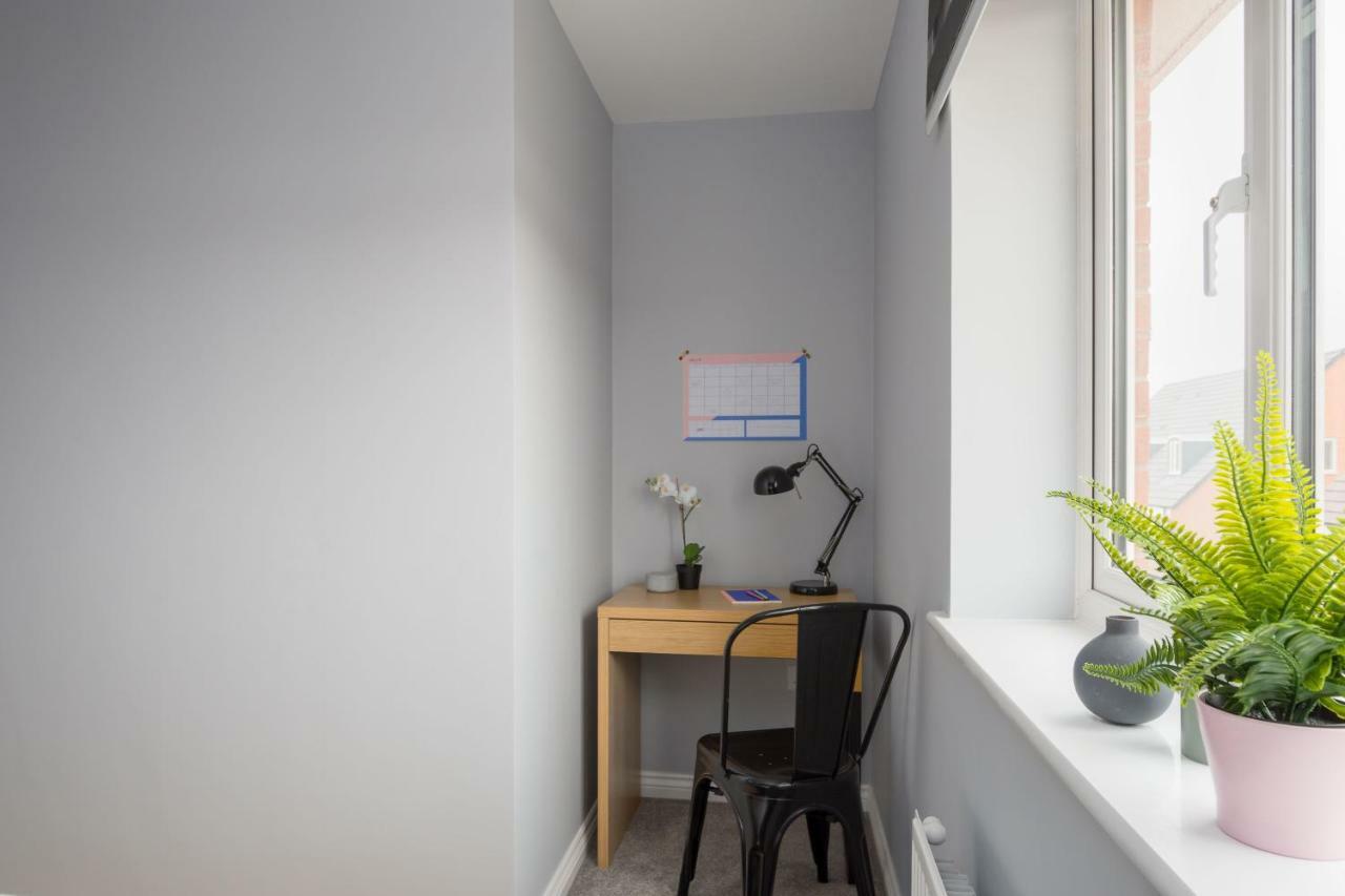 Coventry Jlr Guest House Экстерьер фото